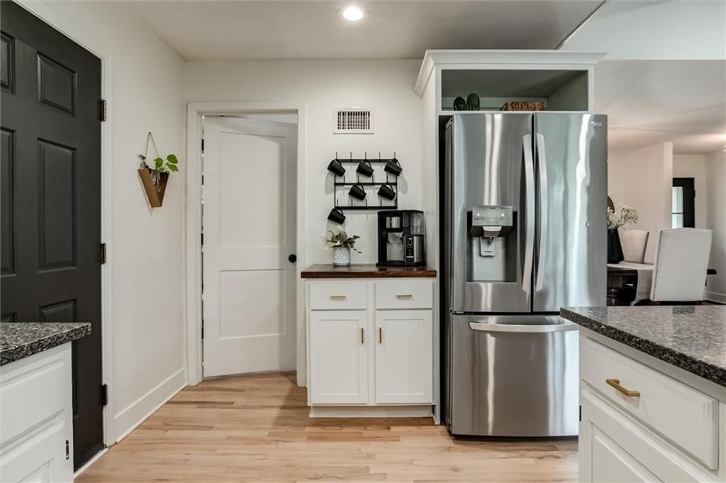 9708 Aberdeen Street — photo 11