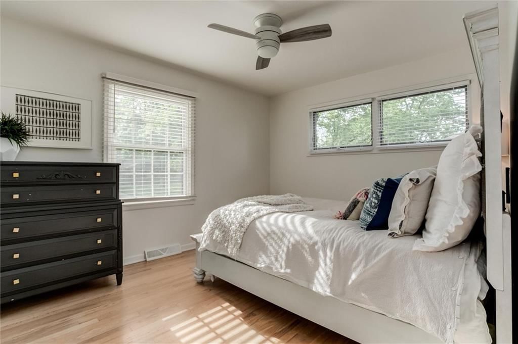 9708 Aberdeen Street — photo 23