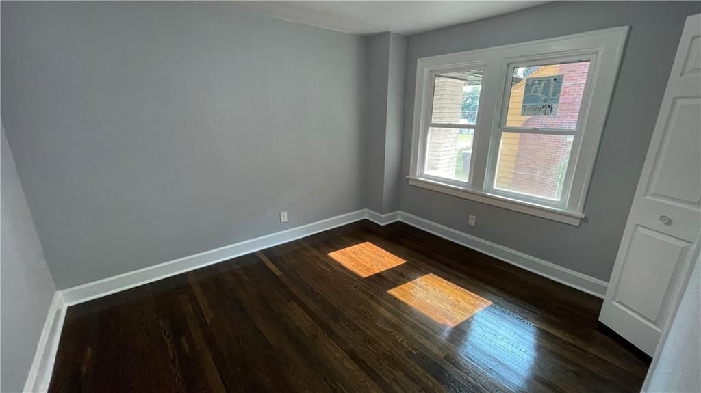 1715 E 59th Street — photo 15