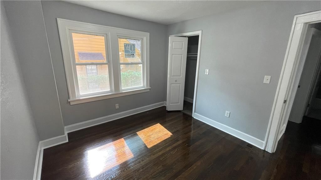 1715 E 59th Street — photo 16
