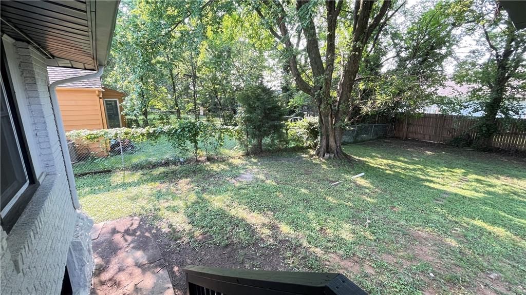 1715 E 59th Street — photo 31