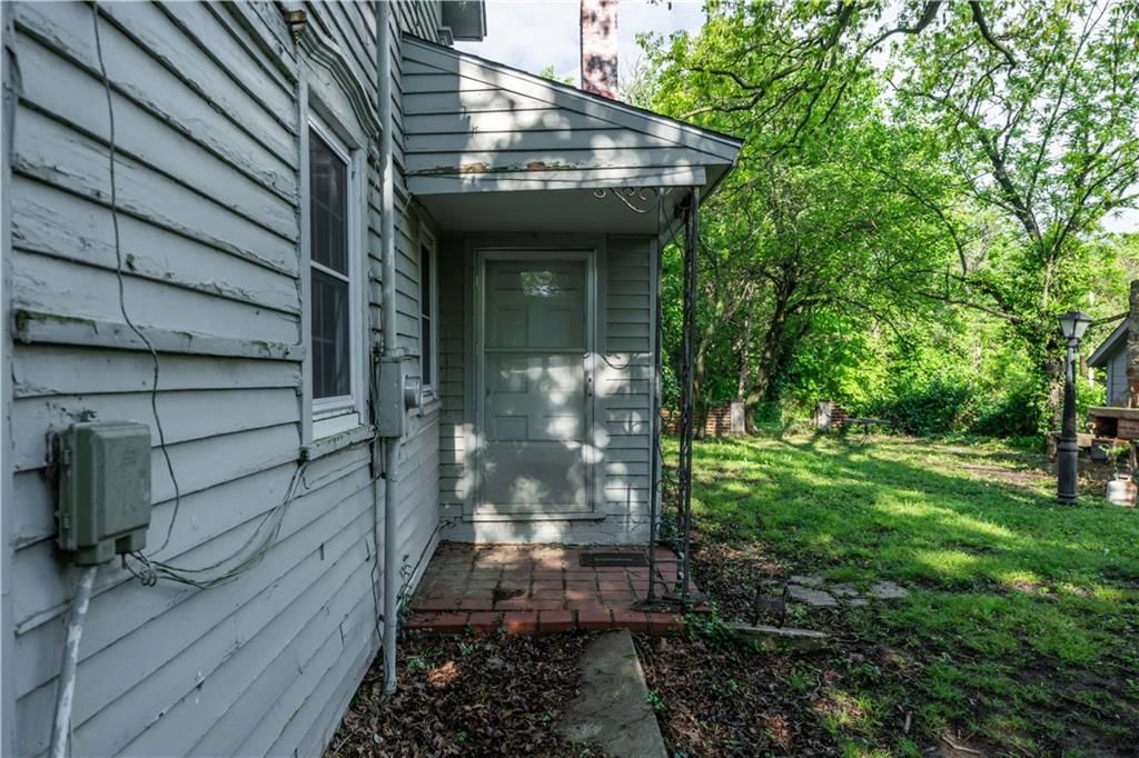 1041 Quincy Street — photo 32