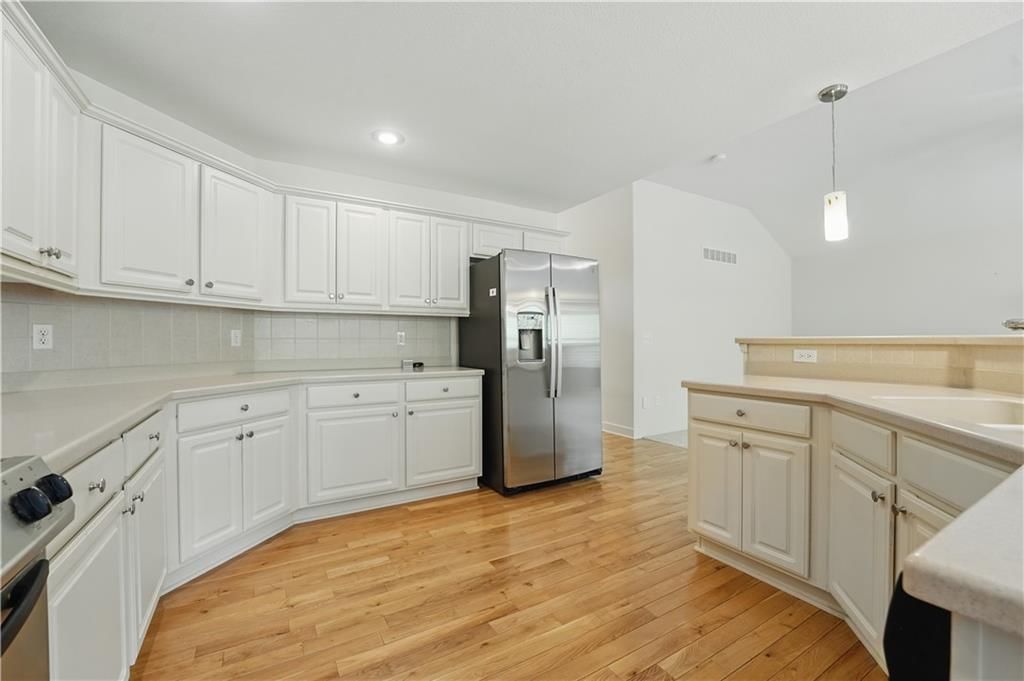 2804 S Woodbury Drive — photo 11