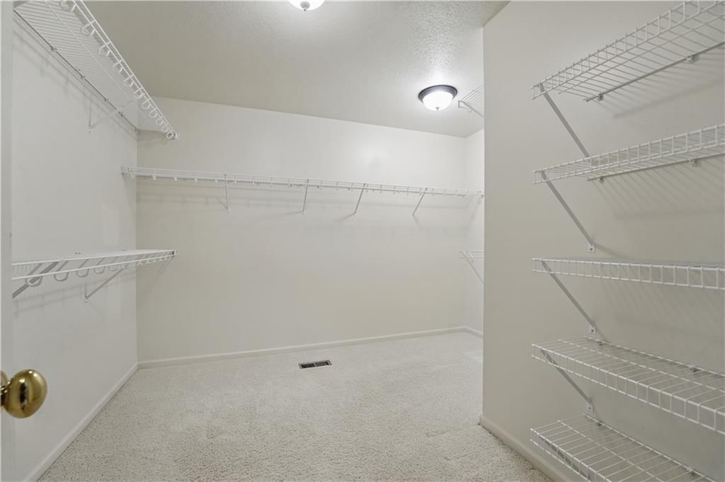 2804 S Woodbury Drive — photo 16