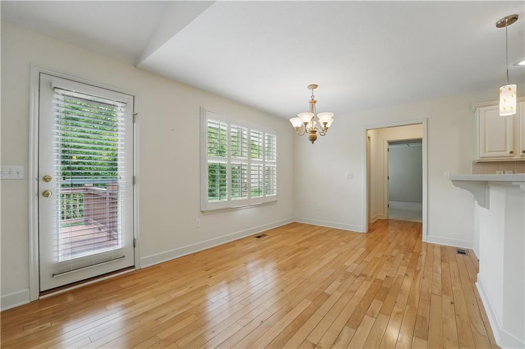 2804 S Woodbury Drive — photo 9