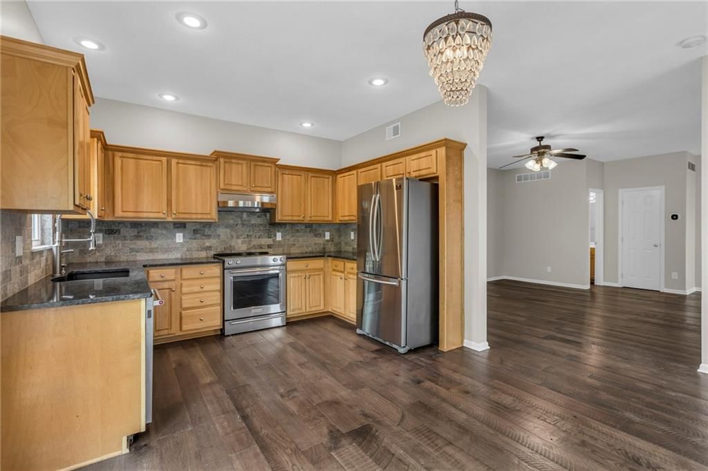 22526 W 72nd Street — photo 13