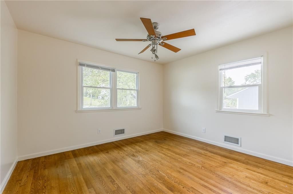 10706 Hillcrest Road — photo 30