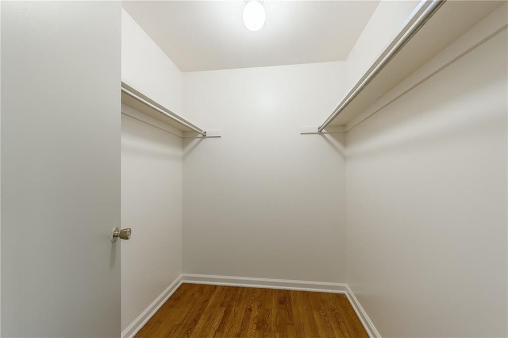 10706 Hillcrest Road — photo 35