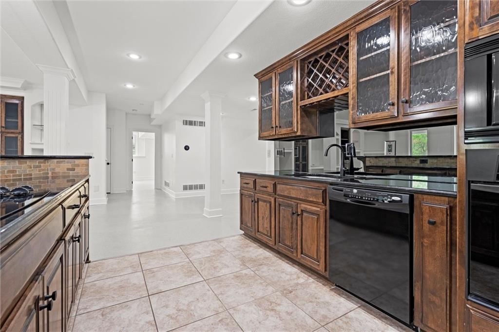 304 NW ROCKWOOD Court — photo 42