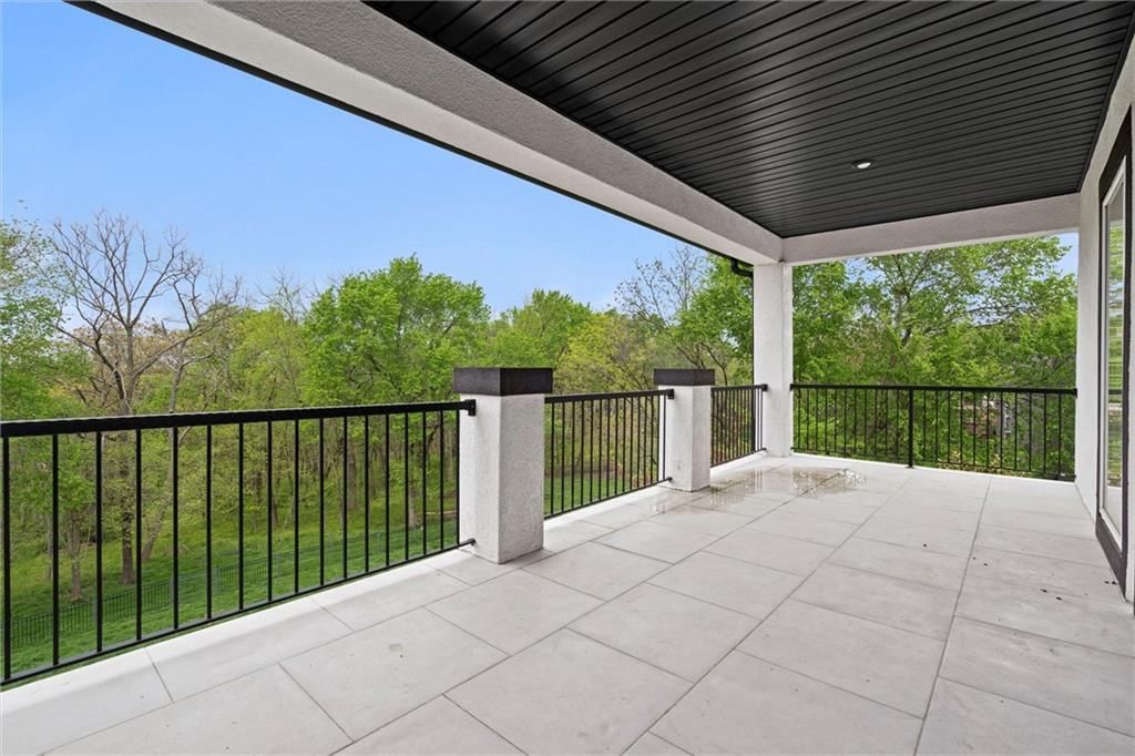 304 NW ROCKWOOD Court — photo 51
