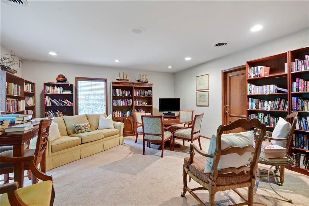 6638 W 109th Street — photo 25