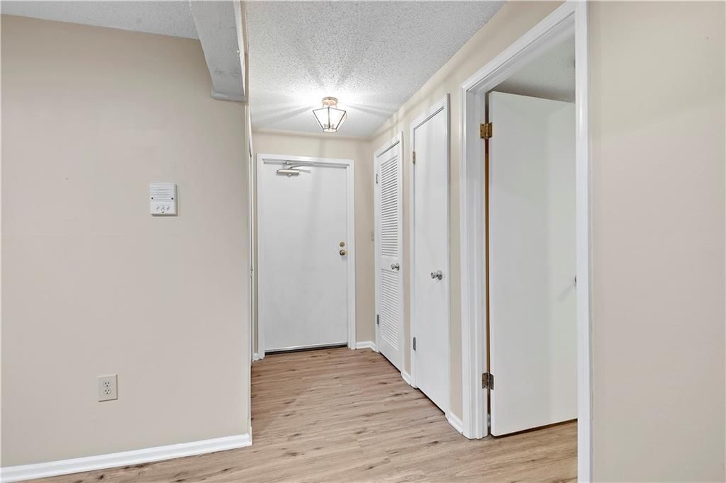 6638 W 109th Street — photo 5