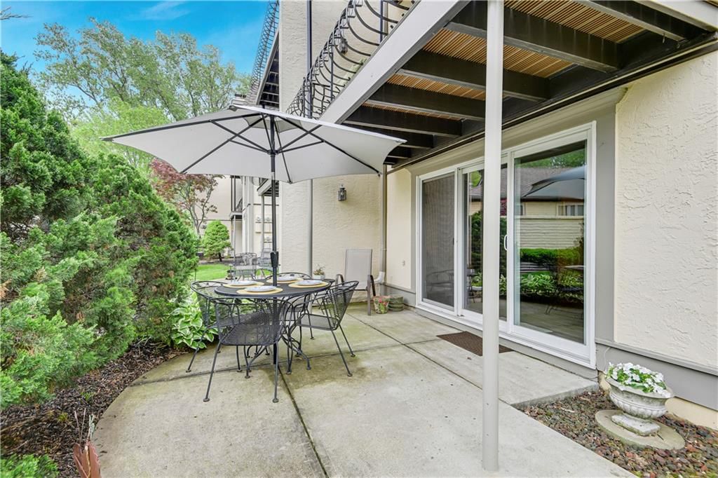 6638 W 109th Street — photo 9