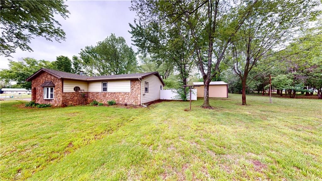 16855 S 1400 Road — photo 3