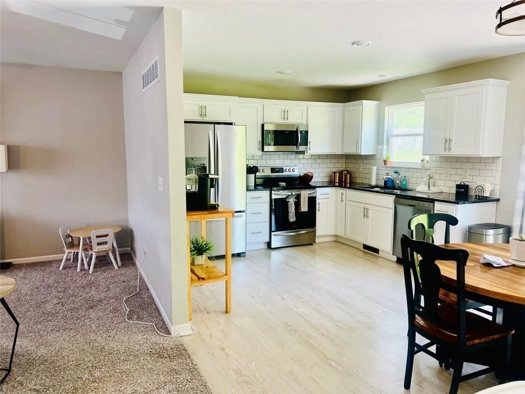 5105 N Belmont Avenue — photo 11