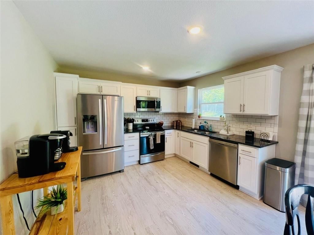 5105 N Belmont Avenue — photo 8