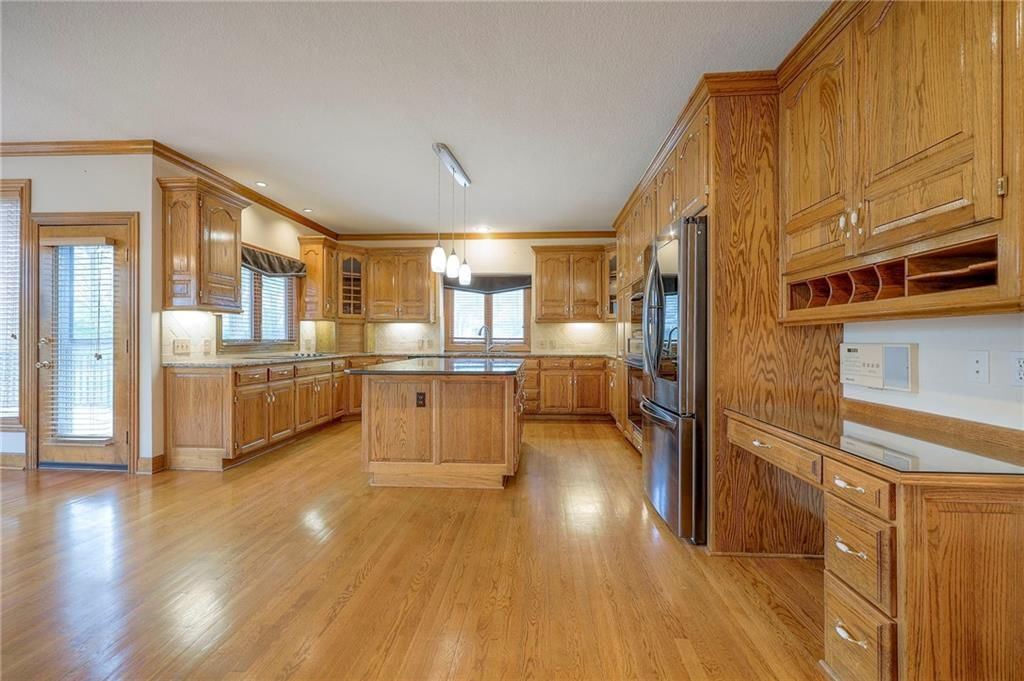 4411 N Mulberry Drive — photo 12