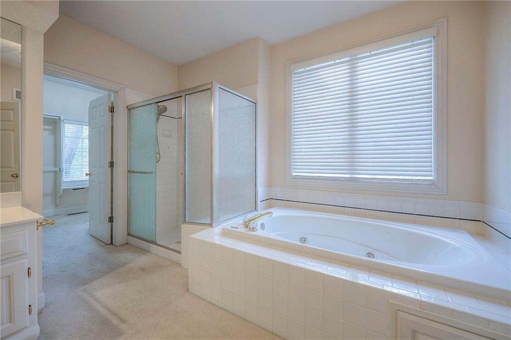 4411 N Mulberry Drive — photo 28