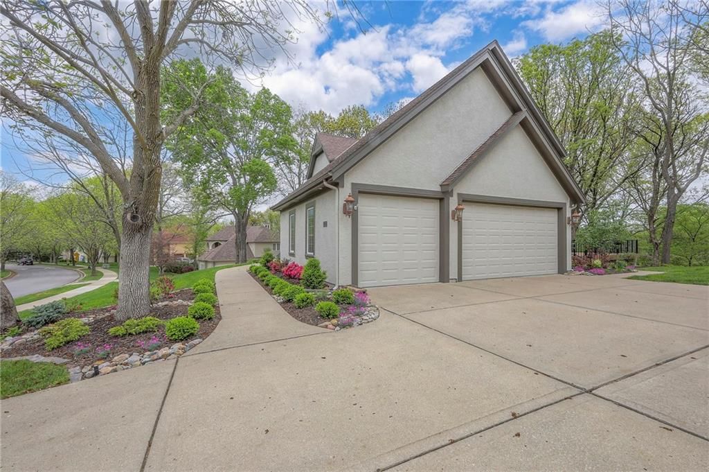 4411 N Mulberry Drive — photo 48