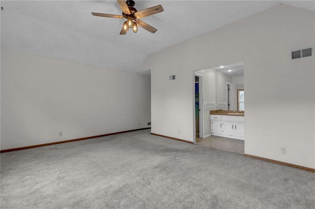 401 S Montclaire Drive — photo 18