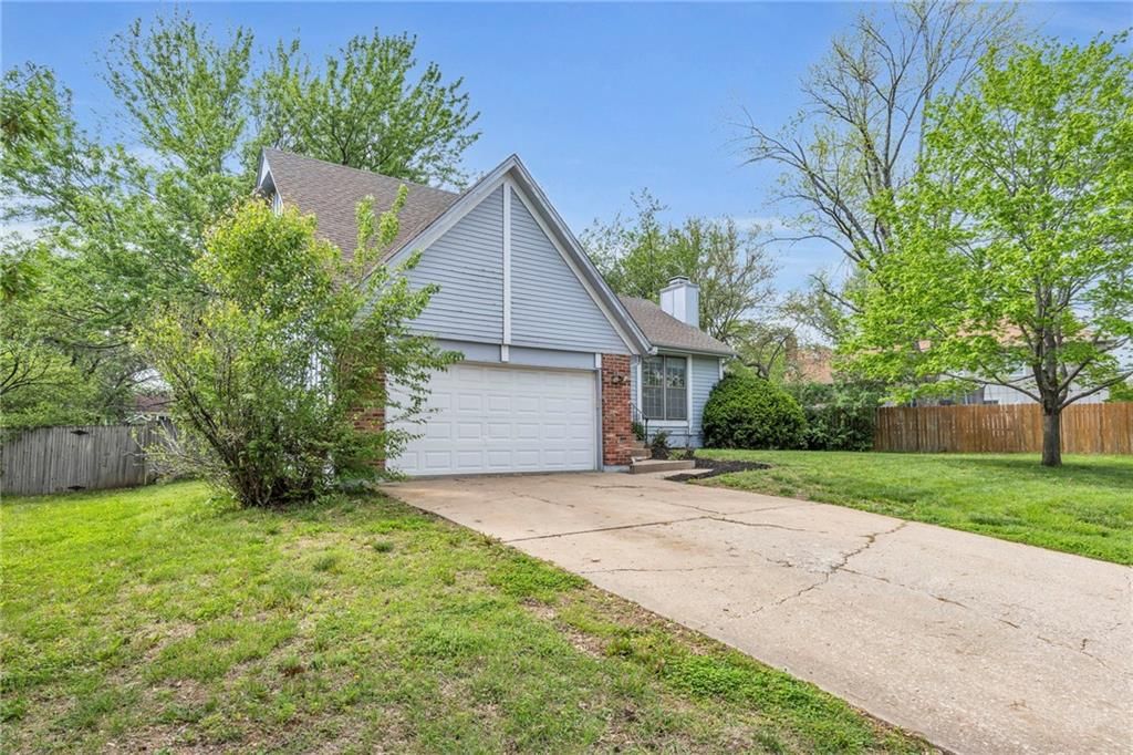 401 S Montclaire Drive — photo 3