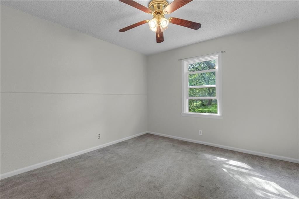 401 S Montclaire Drive — photo 24