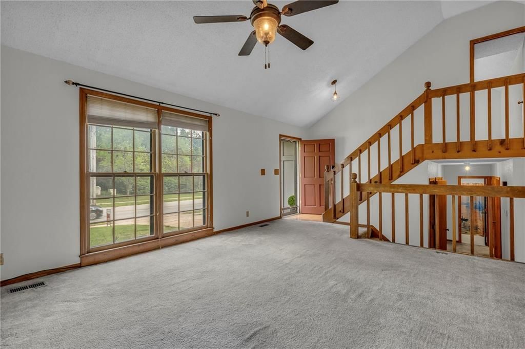 401 S Montclaire Drive — photo 6