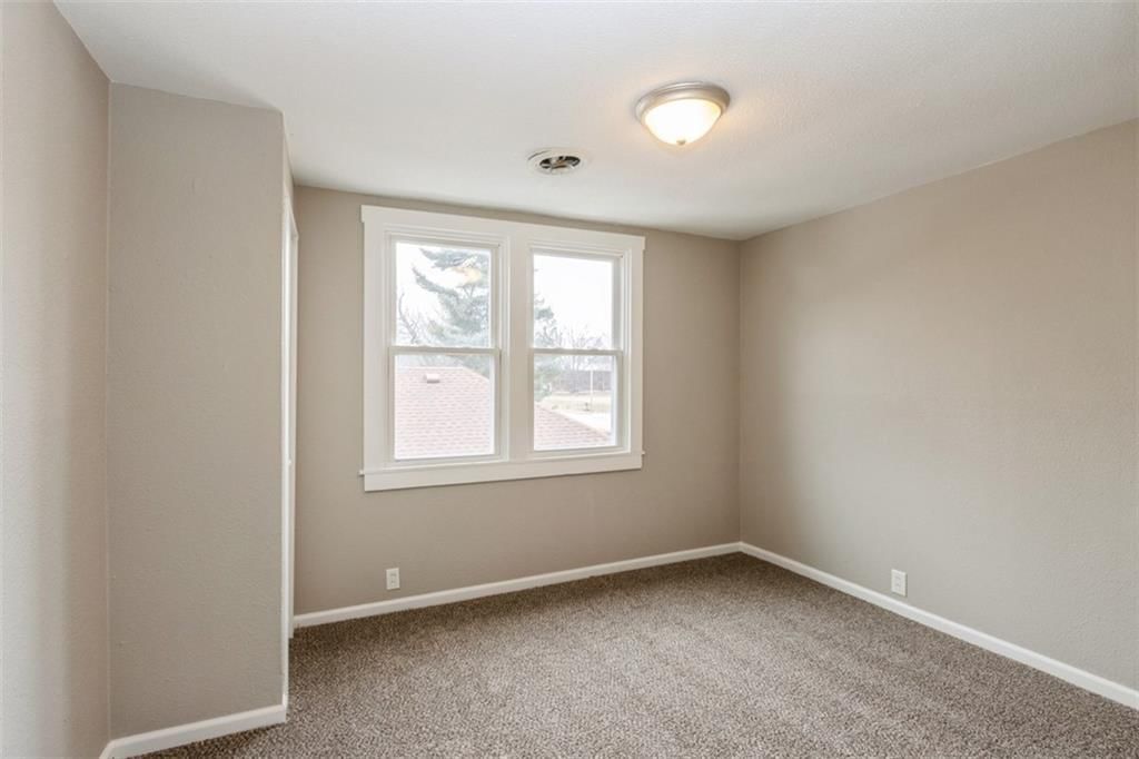 2217 E 73RD Street — photo 15