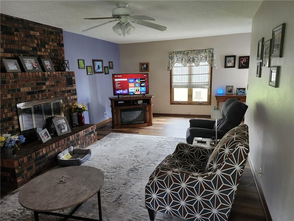1005 E Park Street — photo 3