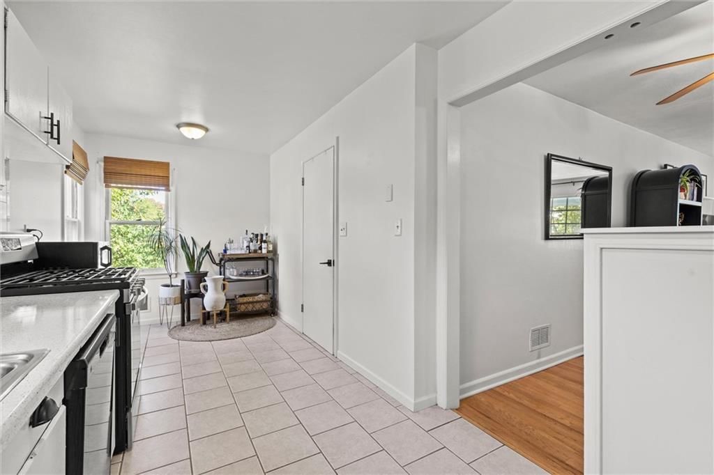 8334 Kenwood Avenue — photo 21