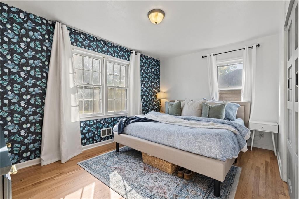8334 Kenwood Avenue — photo 23