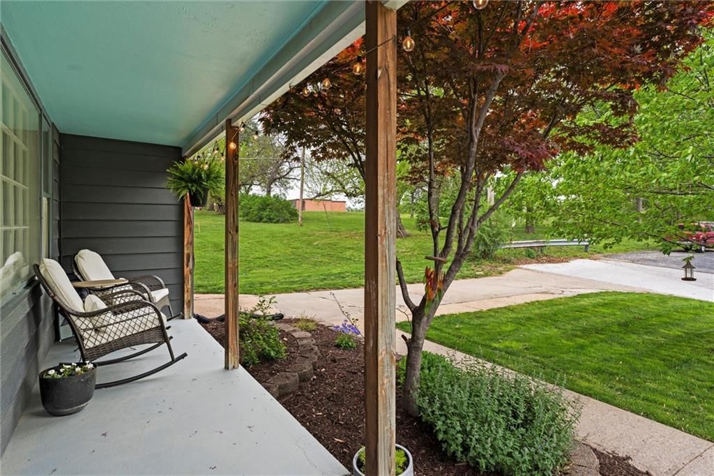 8334 Kenwood Avenue — photo 5