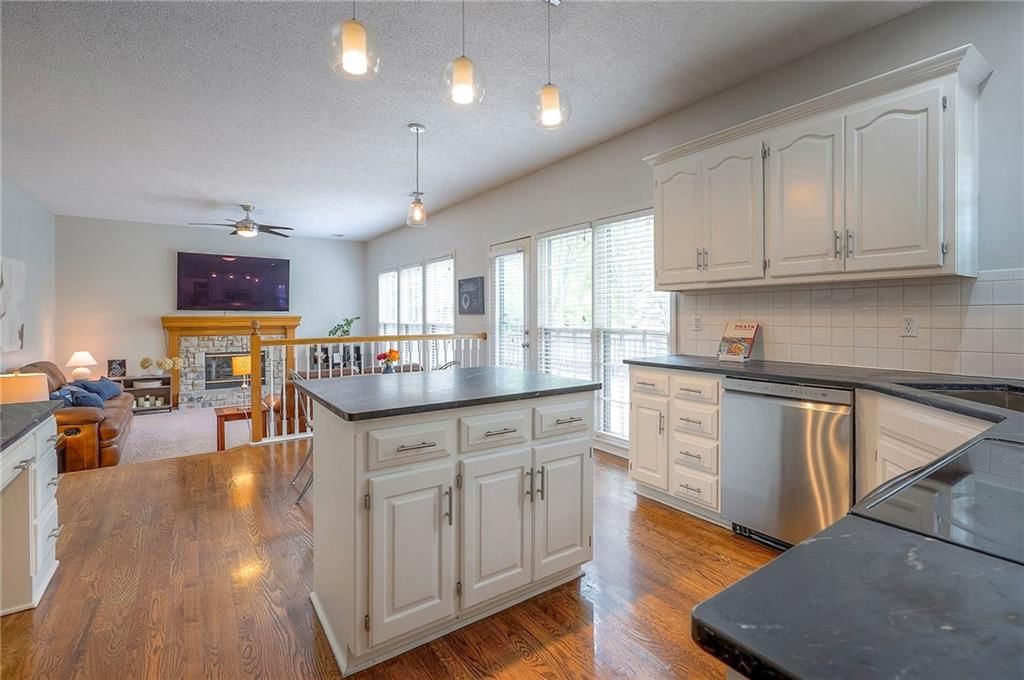 11212 W 117th Street — photo 13