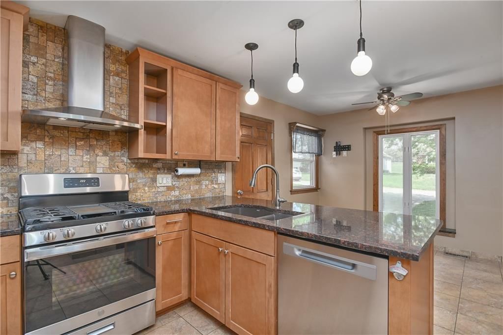 6302 N Askew Avenue — photo 15