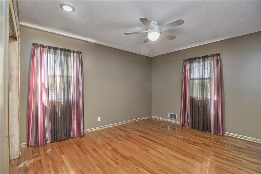 6302 N Askew Avenue — photo 20