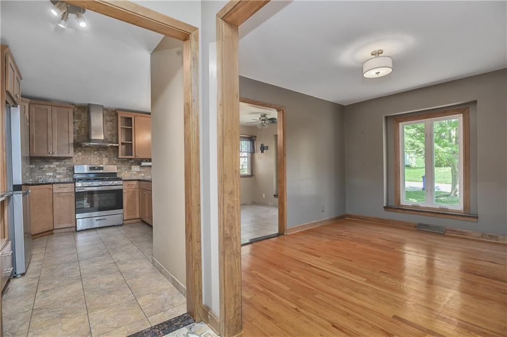6302 N Askew Avenue — photo 7