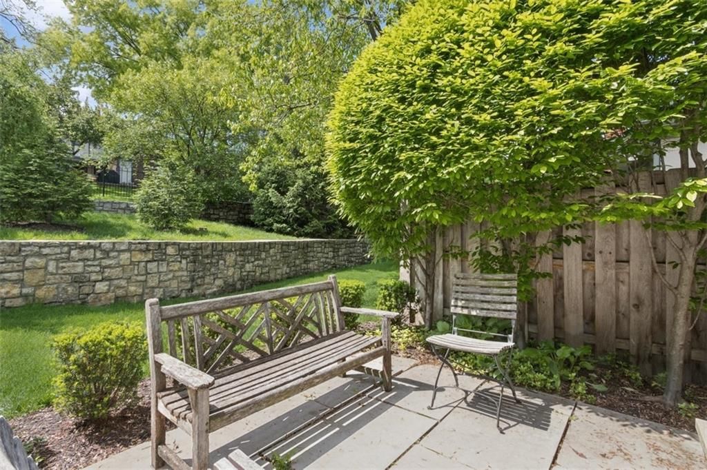 44 Coventry Court — photo 31