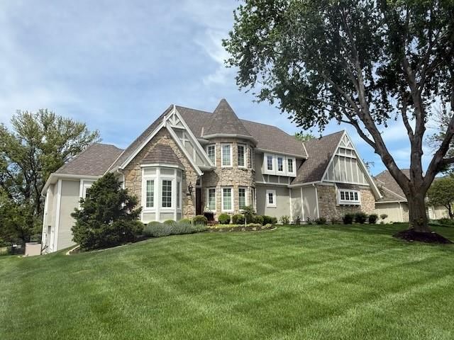 6514 W 132nd Street, Overland Park, KS