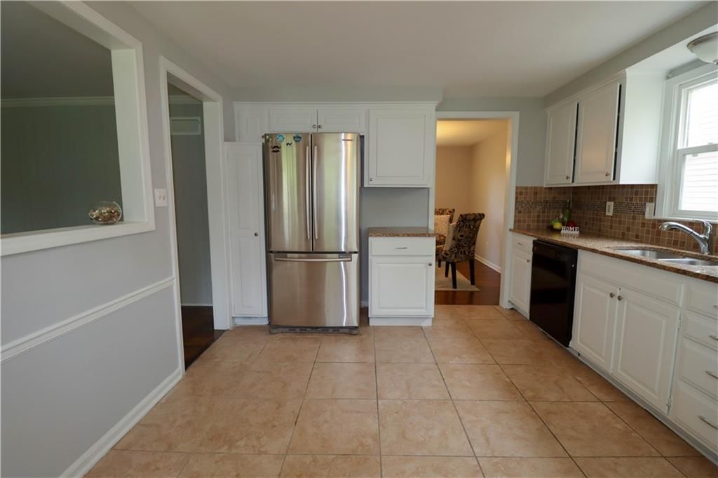 9805 Carter Drive — photo 10