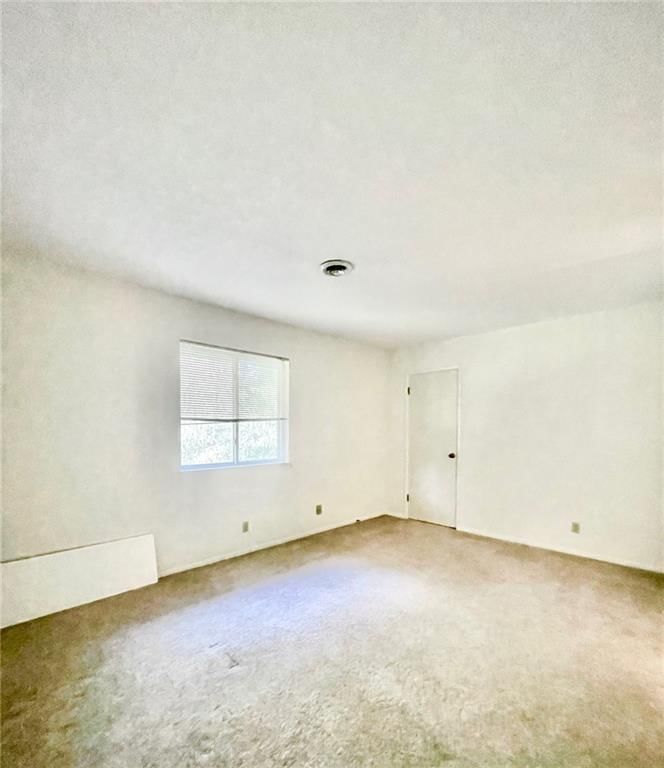 8304 Hemlock Street — photo 6
