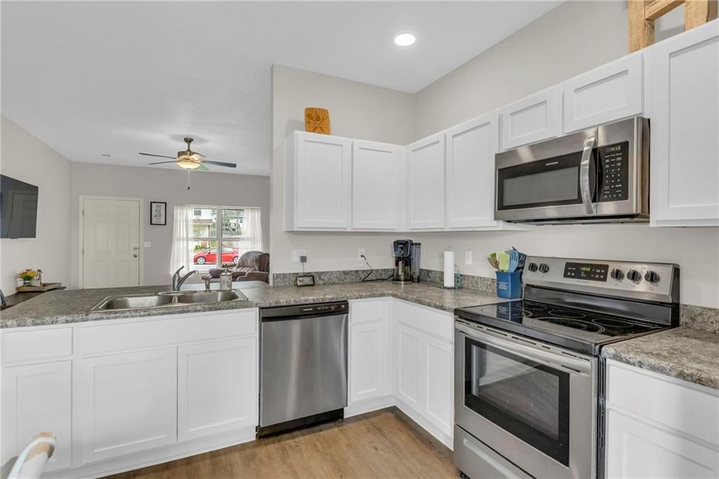 714 Roseberry Drive — photo 13
