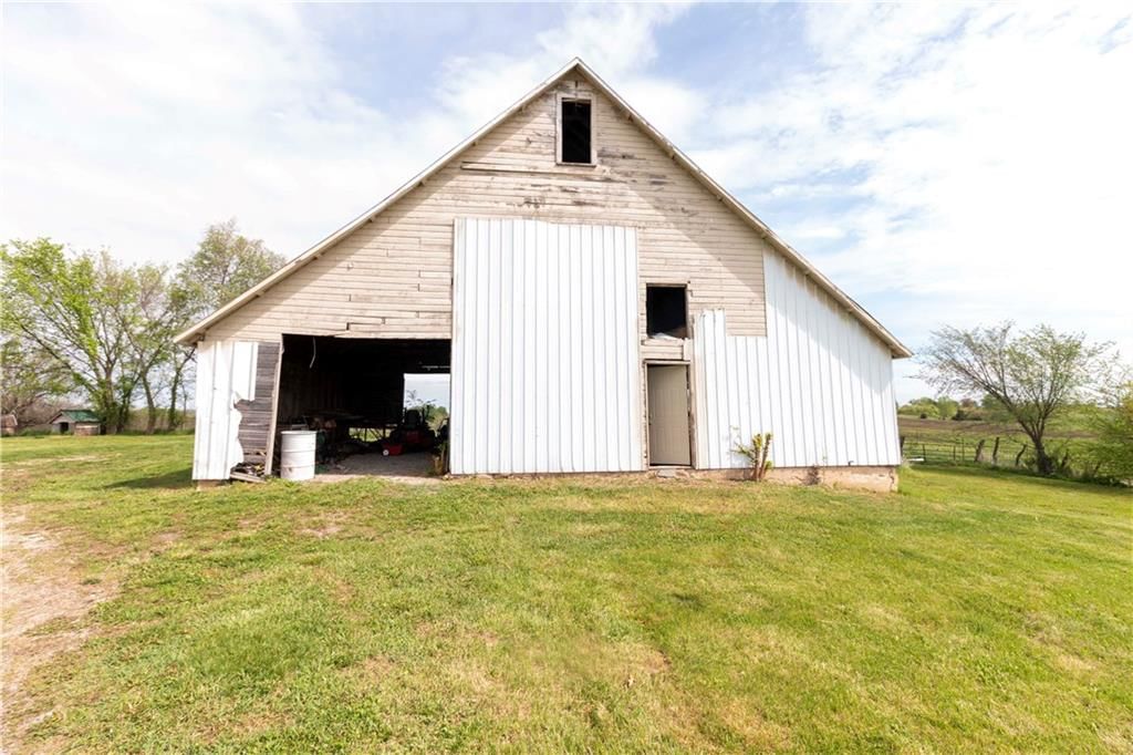 1441 W 6 Highway — photo 33