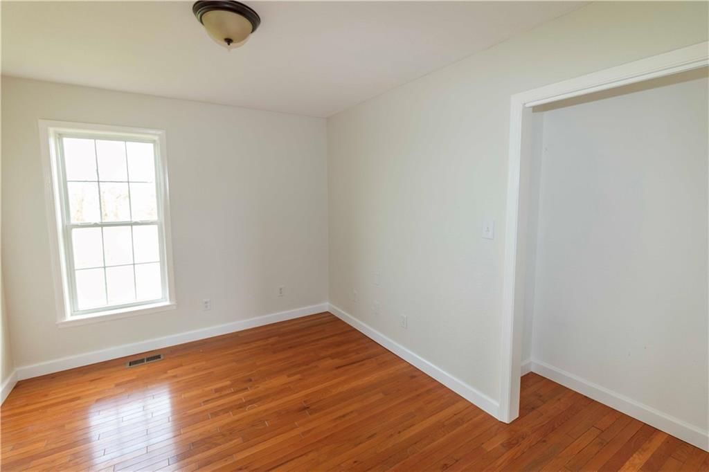 1441 W 6 Highway — photo 9