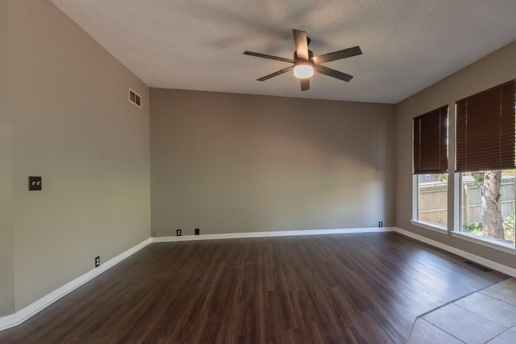 6512 N FISK Court — photo 11