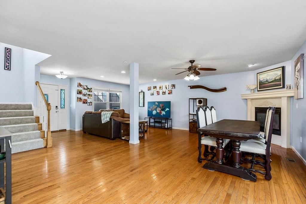 1024 Tamarisk Drive — photo 4