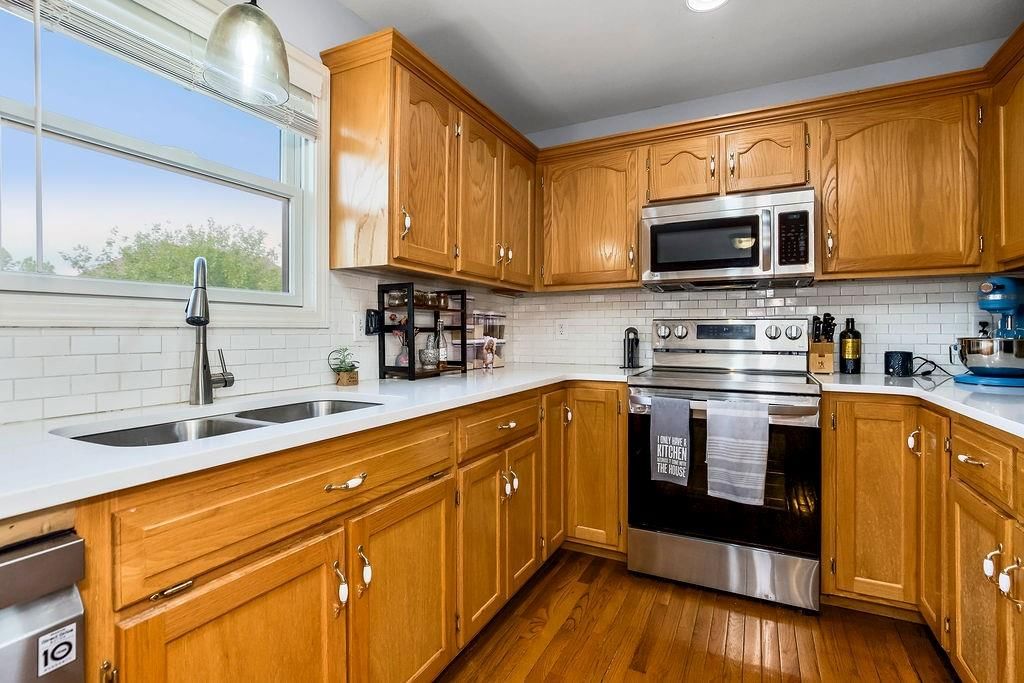 1024 Tamarisk Drive — photo 9