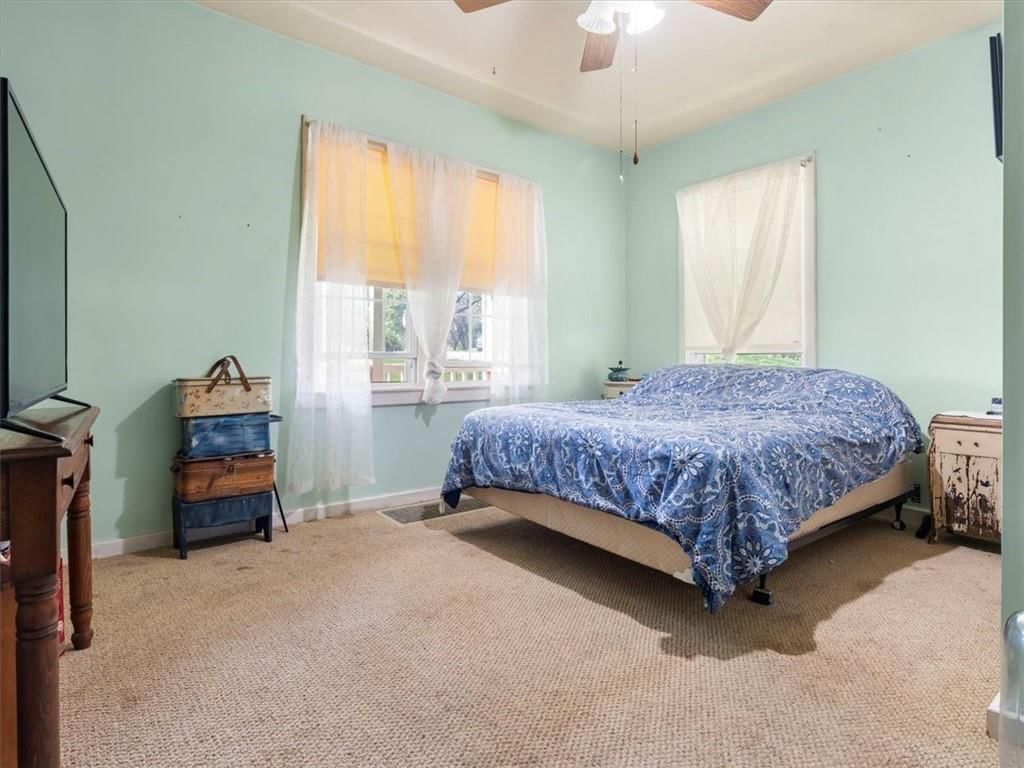 1002 E Cliff Street — photo 11