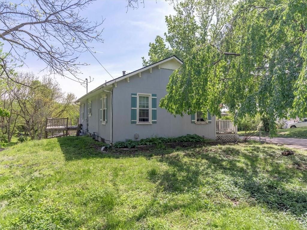 1002 E Cliff Street — photo 20
