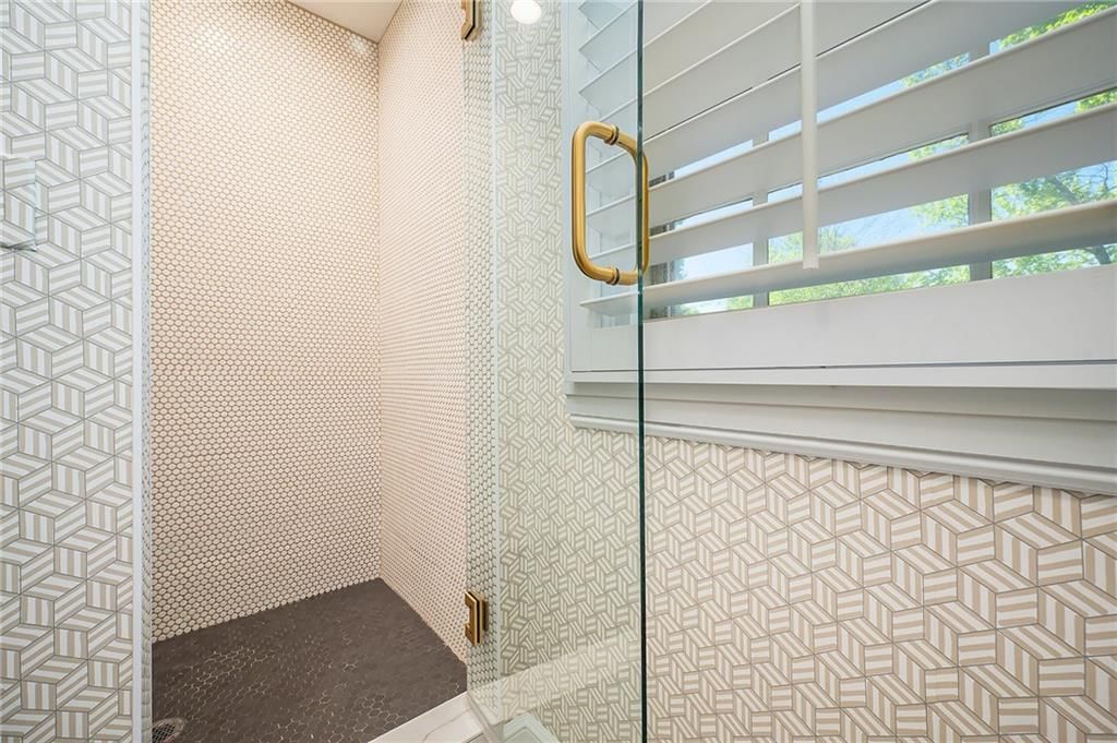 1250 W 63rd Terrace — photo 30