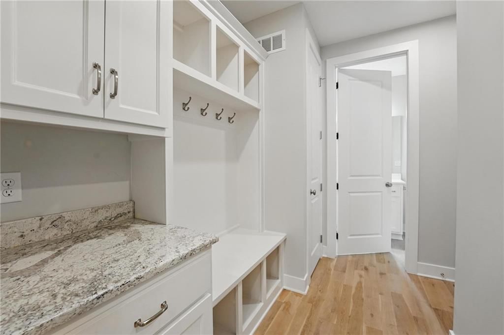 6395 Sioux Drive — photo 16